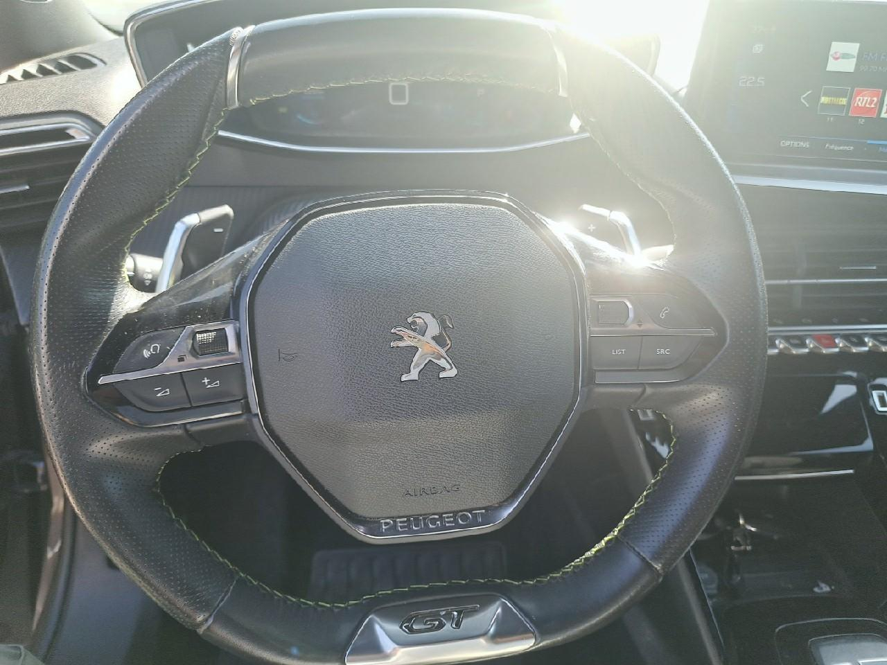 Peugeot 2008 puretech 130 s&s eat8 gt — photo 16