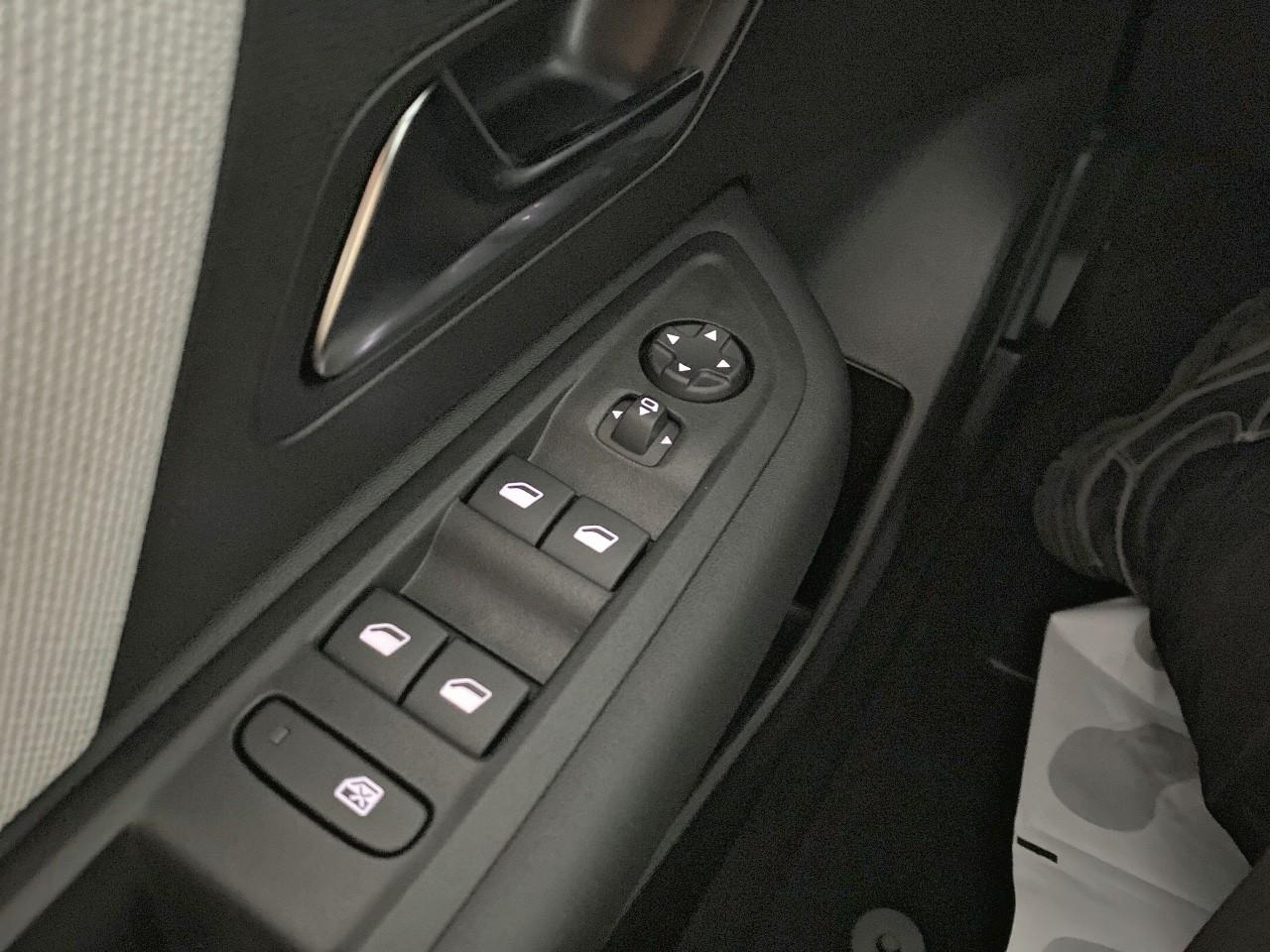 Citroën C4 hybride 145 ch e-dcs6 max — photo 20