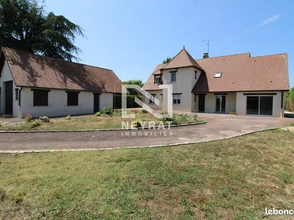 Maison 7 pièces 207 m²