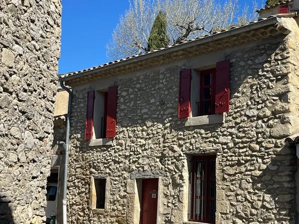 Ensemble de trois maisons Beaumont Du Ventoux