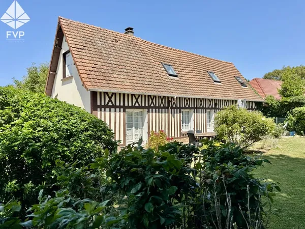 A VENDRE - SOTTEVILLE-SUR-MER Une opportunité rare dans un