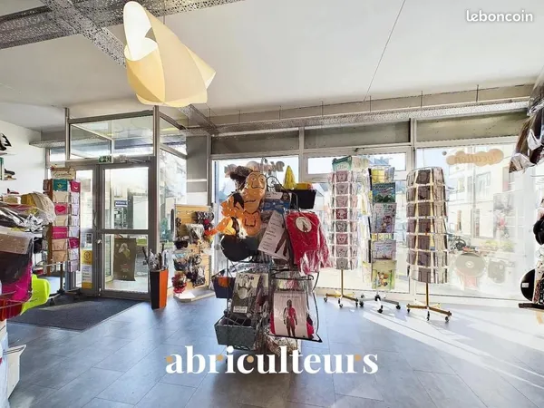 Fonds de commerce 108 m²