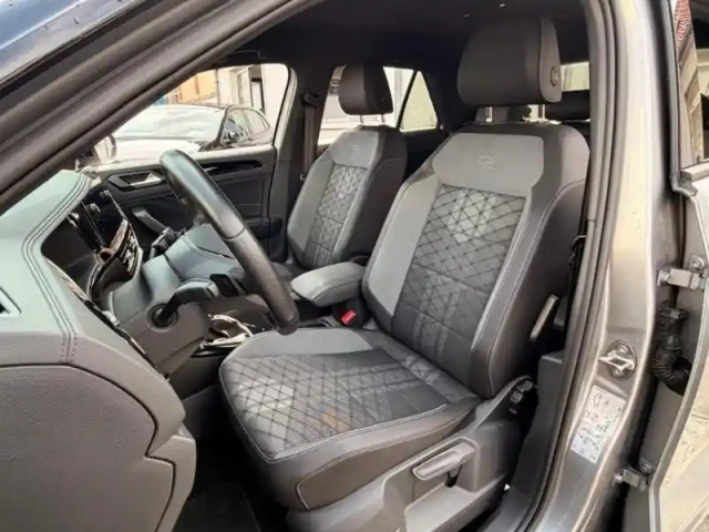 Volkswagen T-Roc 1.5 tsi evo2 150ch r-line dsg7 — photo 13