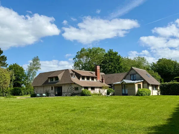 Maison de plain-pied 9 pièces 205 m²