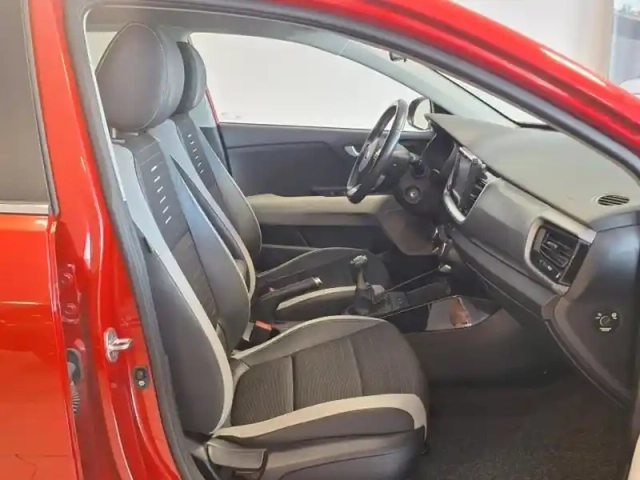 Kia Stonic 1.6 crdi 115ch isg design euro6d-t — photo 12