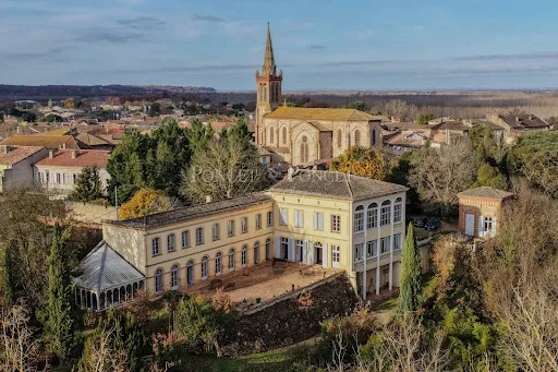 Château 21 pièces 1150 m²