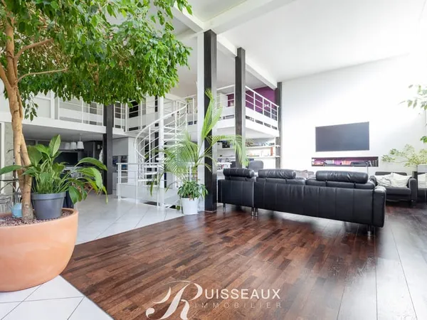 Logement atypique Vente Dijon 5p 150m² 439000€