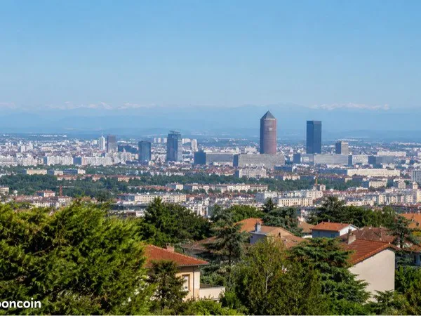 T3 traversant dernier étage vue panoramique