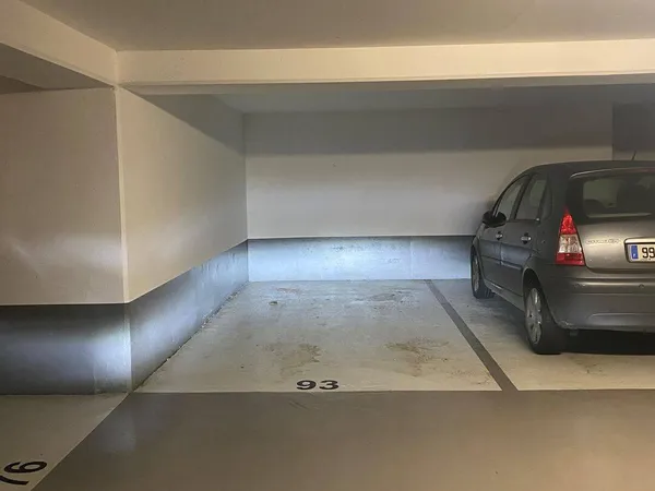 Parking 12 m²