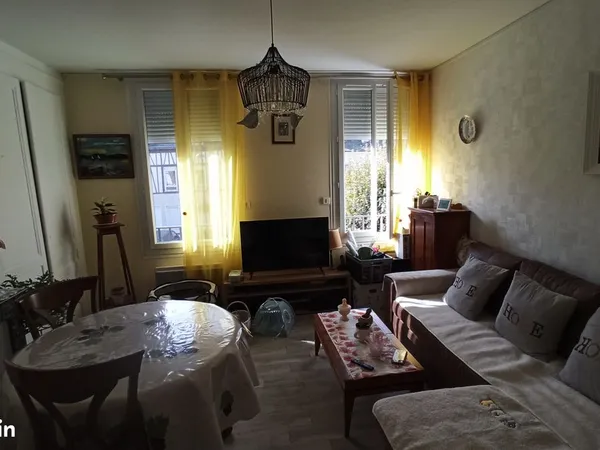 Appartement F3 - 55m² - Hyper centre