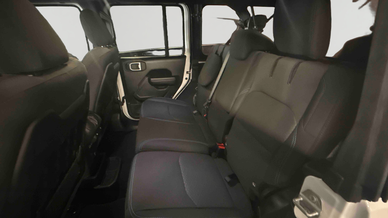 Jeep Wrangler Unlimited 4xe 2.0 l T 380 ch PHEV 4x4 BVA8 — photo 12