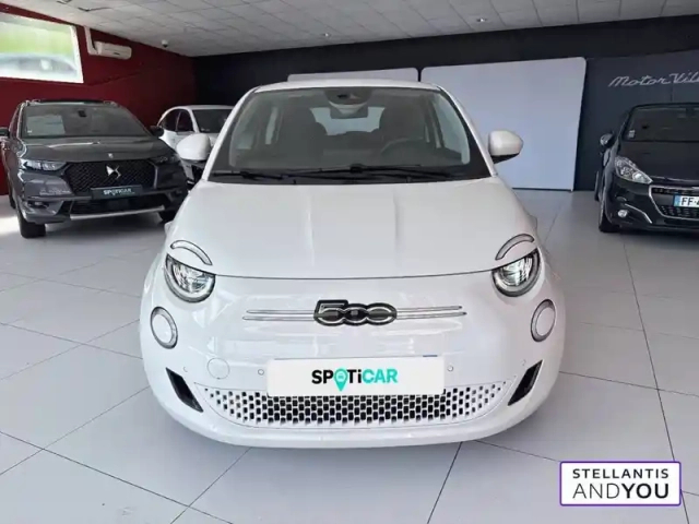Fiat 500 3+1 e 95 ch — photo 22