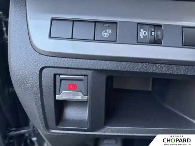 Opel Vivaro fgn sportive diesel 180 ch m automatique — photo 11