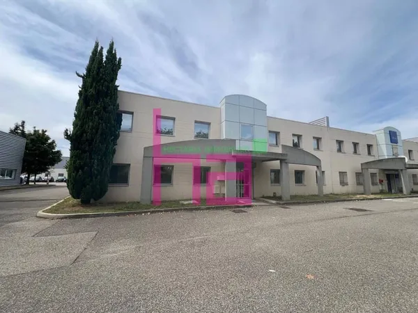 Local d'activité 500 m²