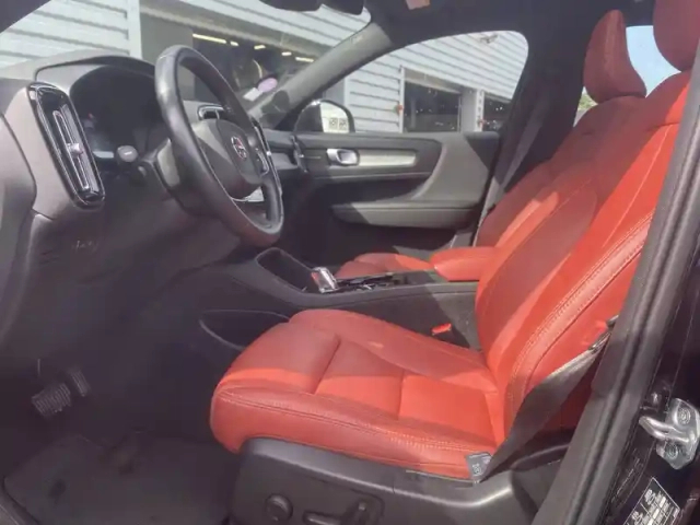 Volvo Xc40 t4 recharge 129+82 ch dct7 — photo 52