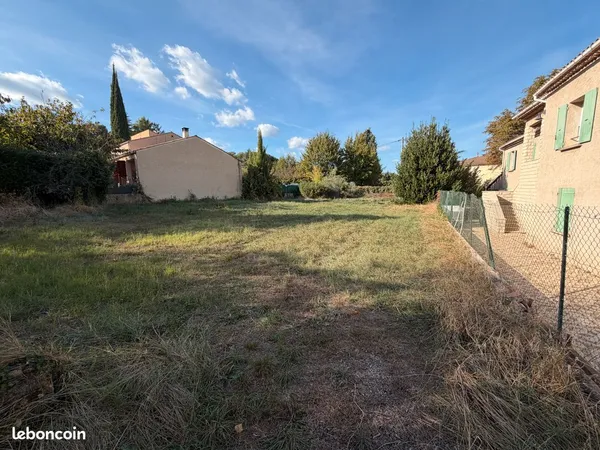 Terrain 765 m² Manosque