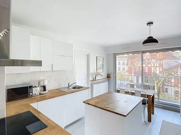 Appartement T1bis 31m² lumineux, et place de parking Biarritz j