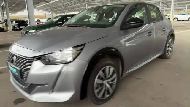 Peugeot 208 electrique 50 kwh 136ch — photo 1