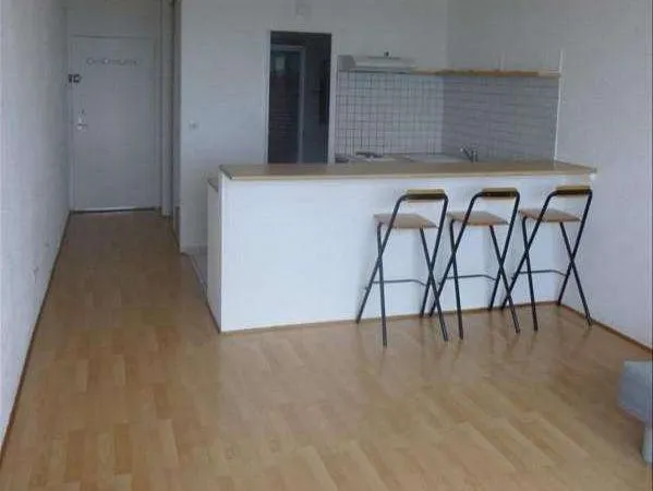 Studio de 31 m2 à Dardilly avec place de parking
