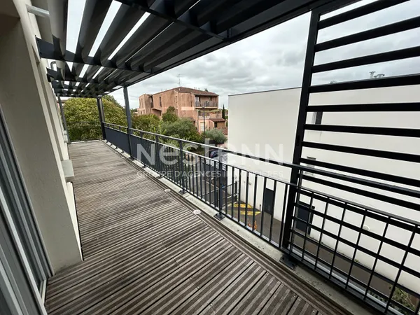 Appartement Toulouse 31000, 3 pièces 63.02 m2 Toulouse, terrasse, place de parking en sous sol, gara
