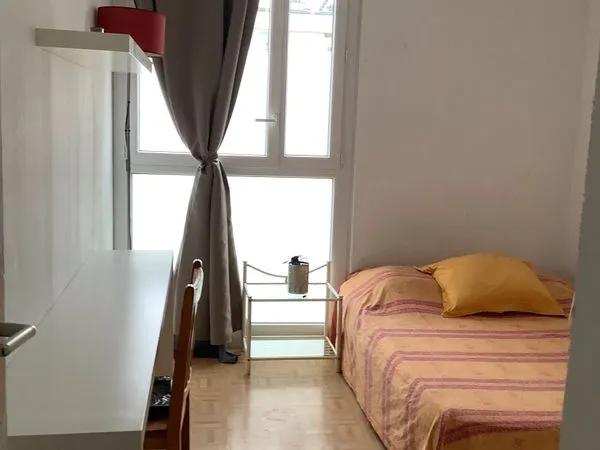 Colocation chambre meublée