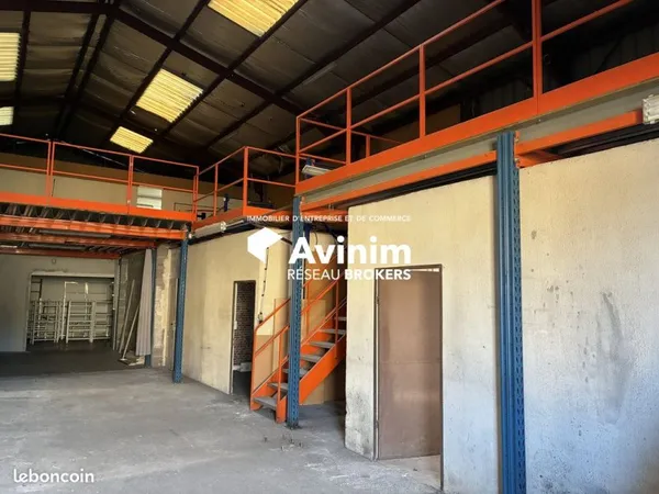 Local 660 m² Aubagne