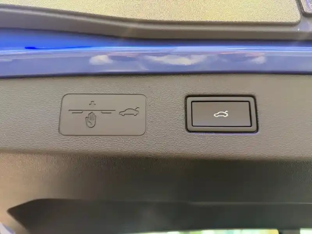 Volkswagen T-Roc 1.5 etsi evo2 hybrid 150 ch dsg7 — photo 17