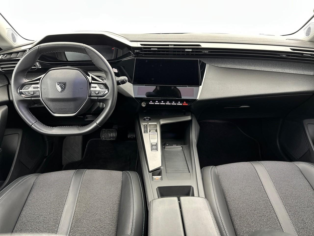 Peugeot 308 puretech 130ch s&s eat8 allure pack — photo 11