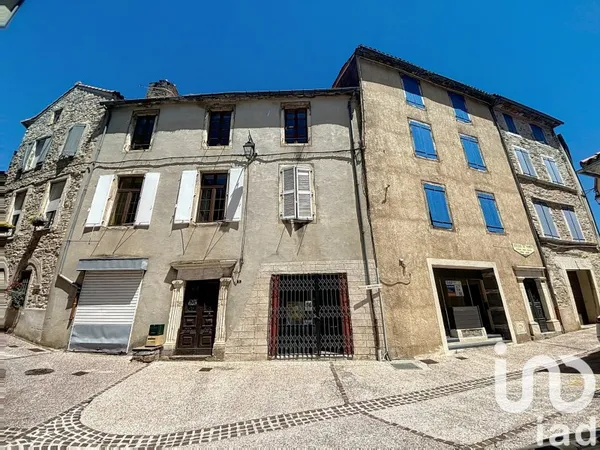 Maison 15 pièces 775 m²