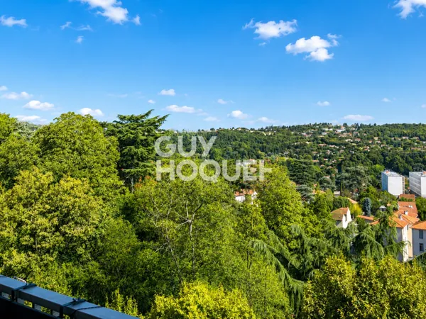 Appartement Oullins 5 pièce(s) avec vue incroyable sur Lyon + stationnement