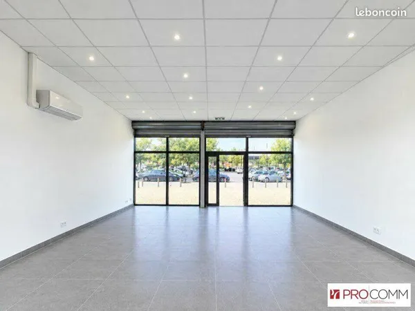 Local commercial 71 m²