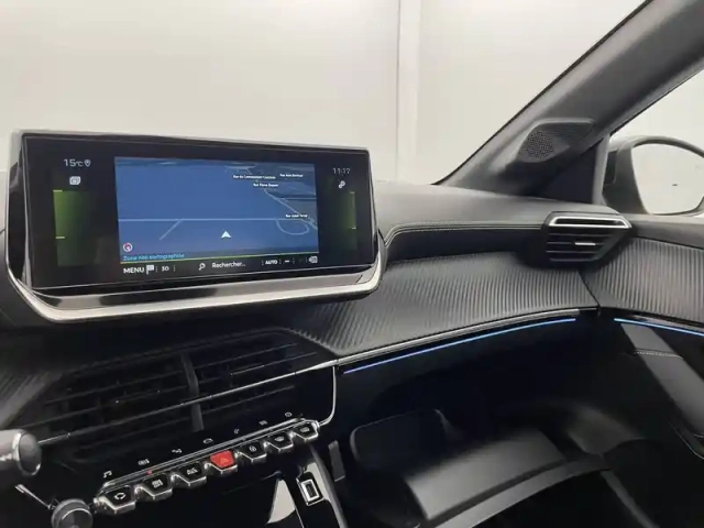 Peugeot 208 puretech 100 s&amp;s eat8 — photo 60