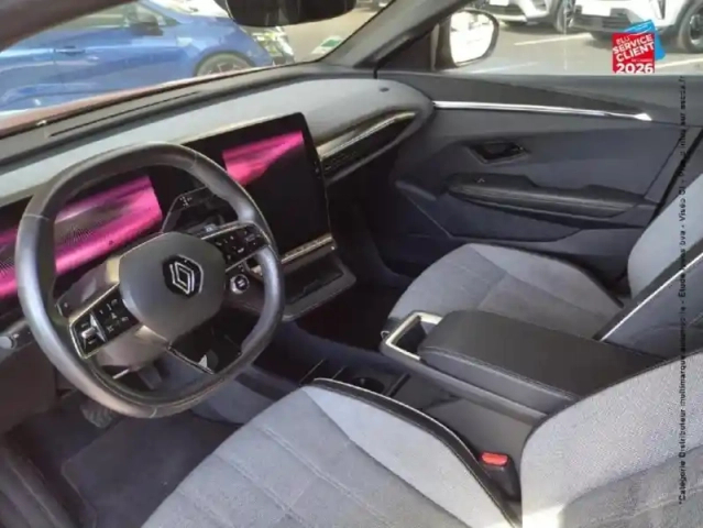 Renault Megane e-tech electric ev60 220ch techno super charge — photo 14