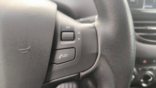 Peugeot 2008 1.2 Puretech 82 - Style – 2018 – 36718 km – Essence – Boîte Manuelle — photo 13