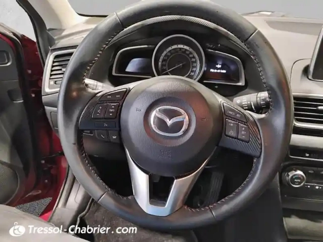 Mazda Mazda3 1.5l skyactiv-d 105 ch dynamique — photo 12
