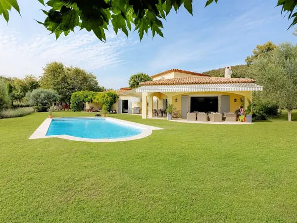 Villa 200 m²