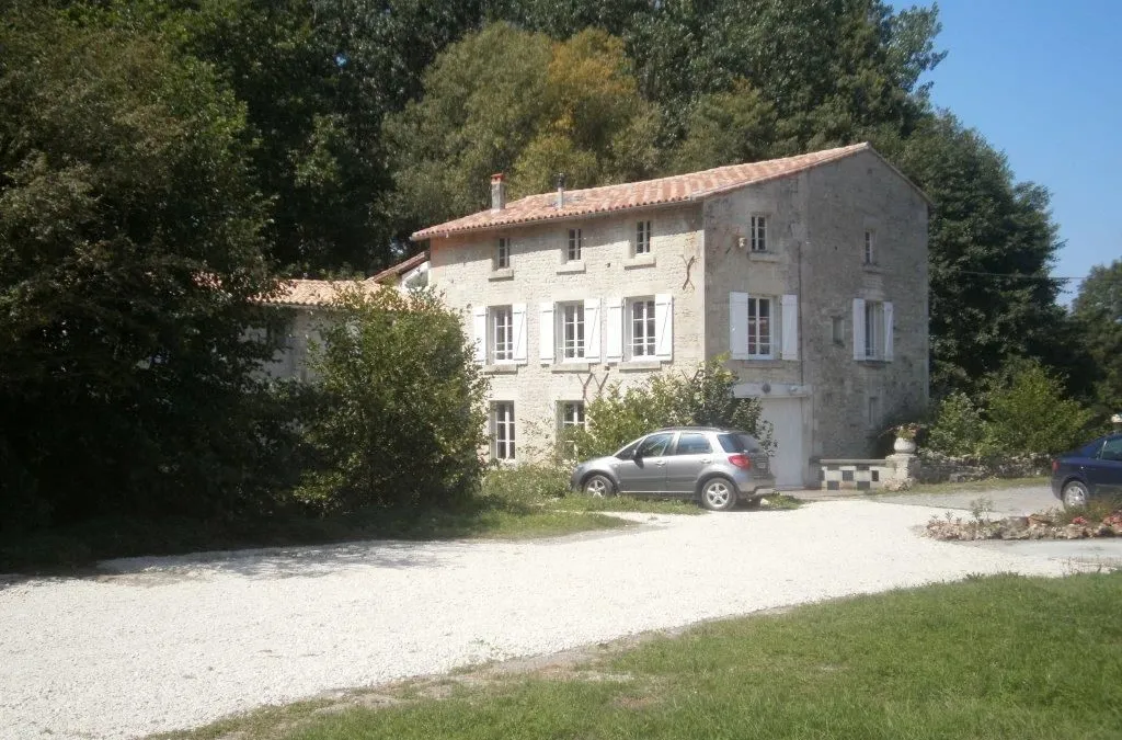 Photo 1