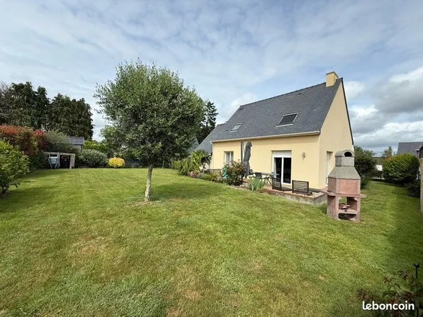 À LOUER MAISON 3 chambres avec garage et jardin