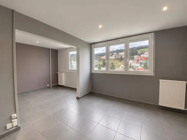 Appartement T4 de 93m2 rénové - La Métare