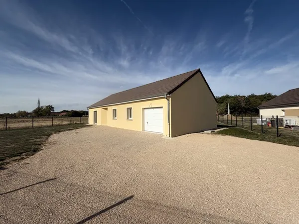 Maison neuve 3 chambres de plain-pied à 6km du centre de Lou