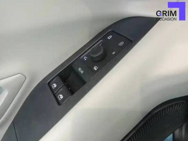 Ford Explorer awd extended range 79 kwh 340 ch — photo 20