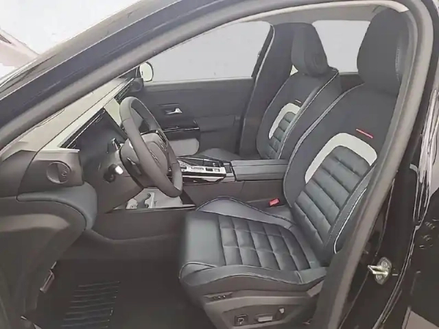 Citroën C5 Aircross hybride 145 ch e-dcs6 — photo 11