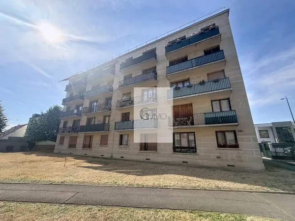 APPARTEMENT 3 pièces - Thiais ( 94320)