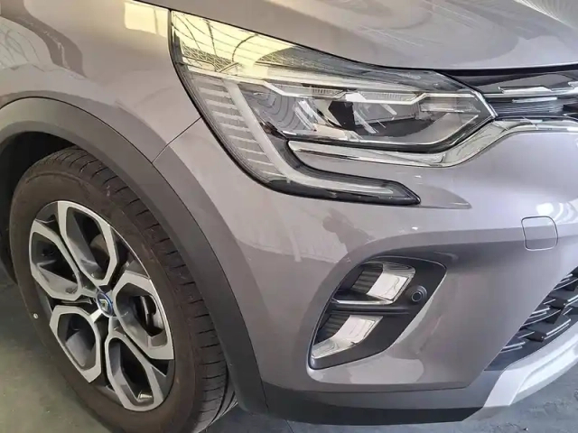 Renault Captur e-tech plug-in 160 - 21 — photo 15