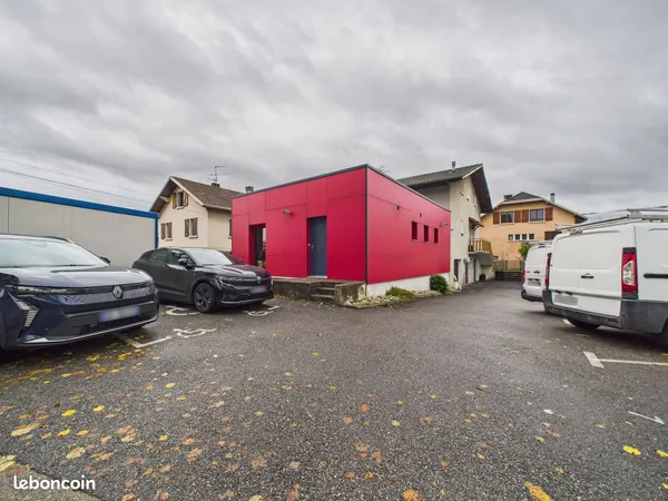 Local 65 m² Chambéry