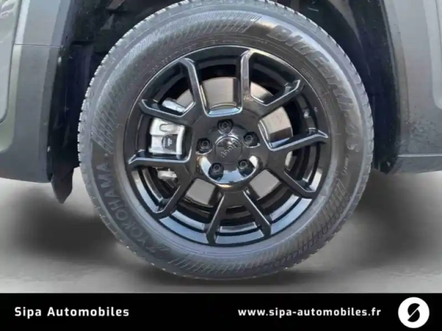 Jeep Renegade 1.3 turbo t4 240 ch phev at6 4xe eawd — photo 9