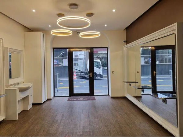 Local commercial 107 m²