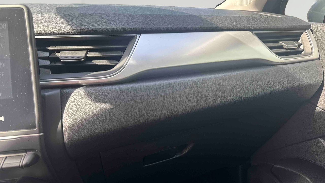 Renault Captur TCe 90 — photo 21
