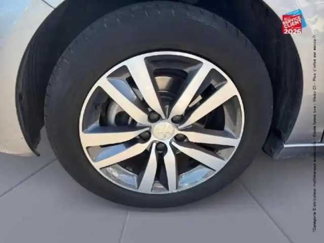 Peugeot 308 1.2 puretech 130ch e6.c s&amp;s allure eat8 — photo 10
