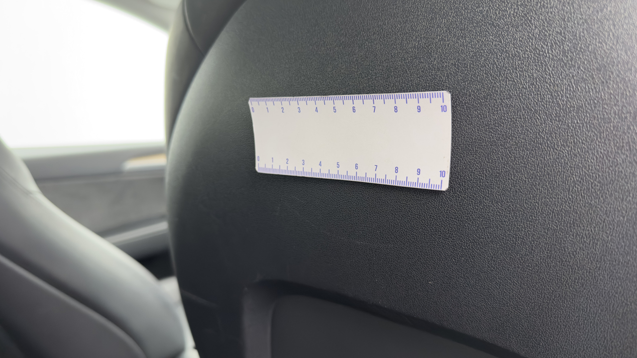Tesla MODEL Y Standard RWD — photo 56